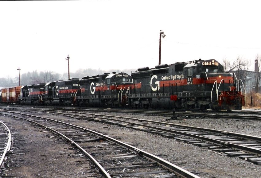 Photo of DHPO idles at Gardner in 1996