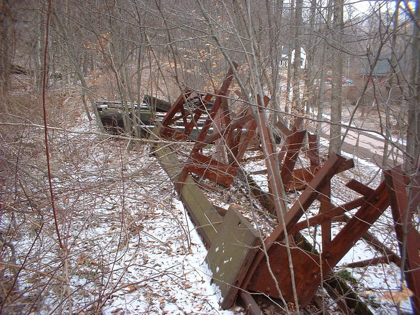 Photo of Lasher Road Bridge sitting on tracks, MP 36.9