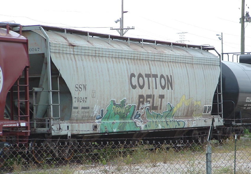 Photo of Cotton Belt Cover Hopper #70247