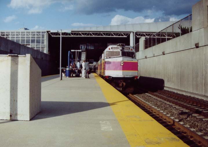 Photo of MBTA Commuter Train @ Ruggles Street Station