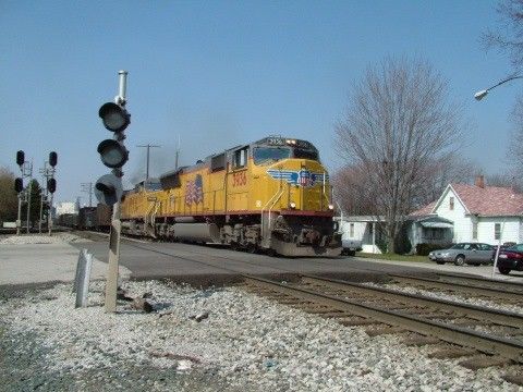 Photo of NS Freight at Fostoria OH 