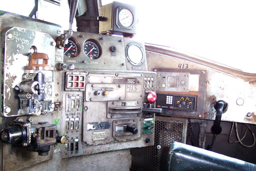 Photo of control stand of F10 413.