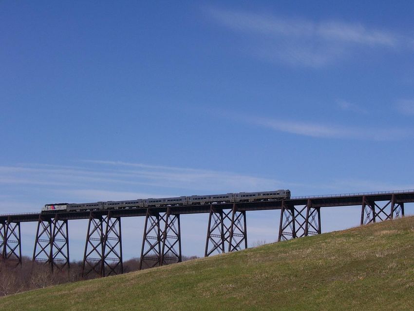Photo of Metro North train on ex Erie Moodna viaduct, Salisbury Mills-Cornwall, NY