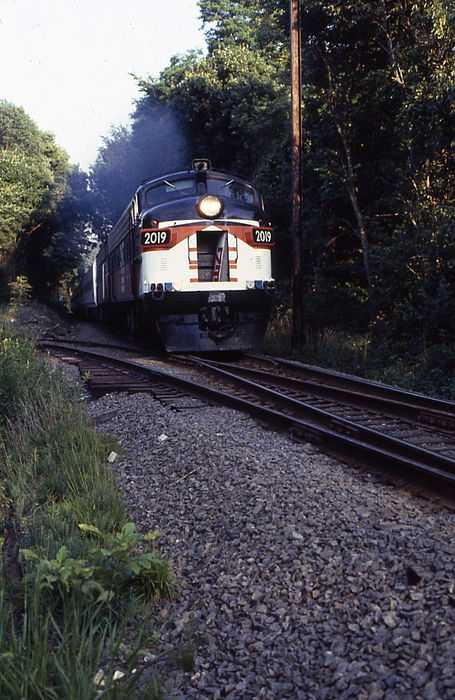 Photo of Metro North train 1860 at Georgetown, Ct.