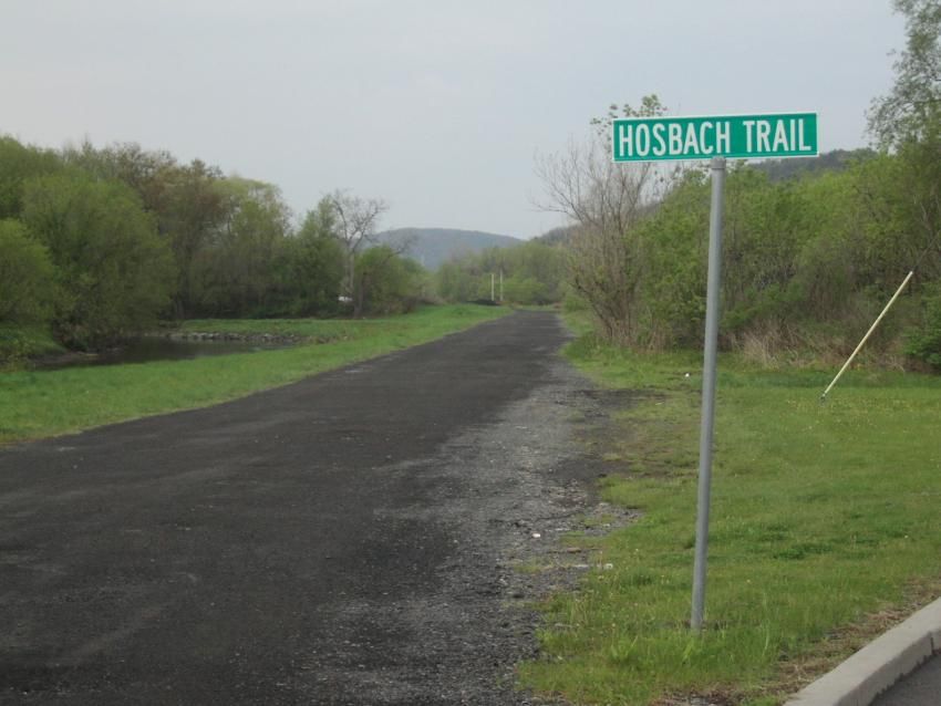 Photo of NYO&W ROW south of Norwich, north end of Hosbach Trail