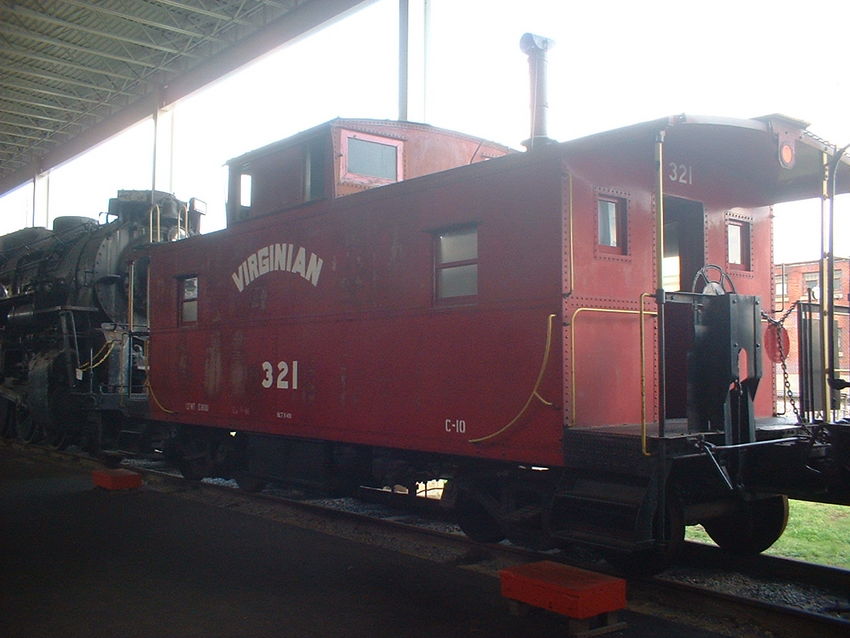 Photo of Virginian C-10 Caboose No. 321 at the VMT