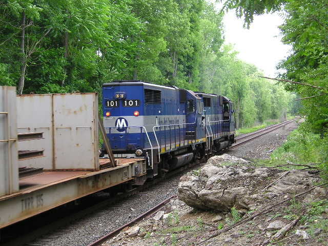 Photo of Metro North GP-35s #101 & 105 pushing from the rear