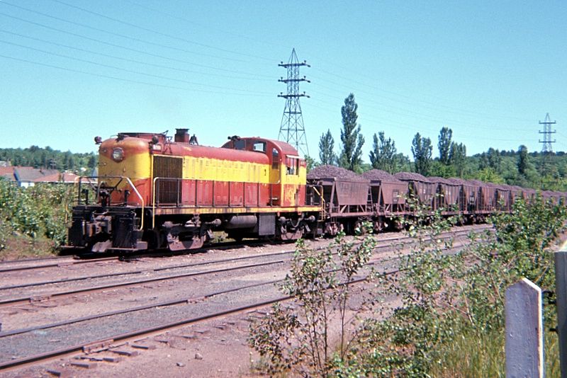 Photo of LS&I ore train at Negaunee, MI