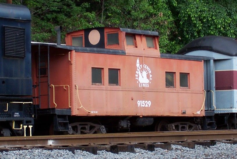 Photo of NJ Central caboose 91529