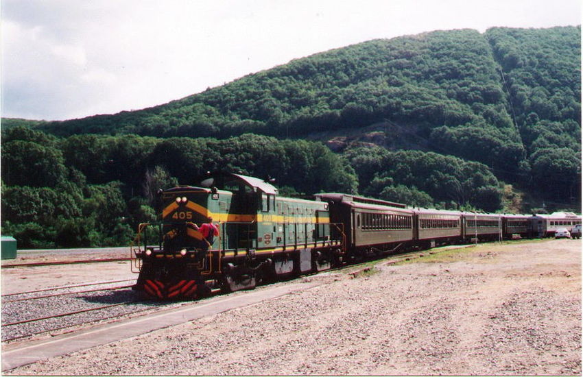 Photo of Green Mountain Railroad RS1 405