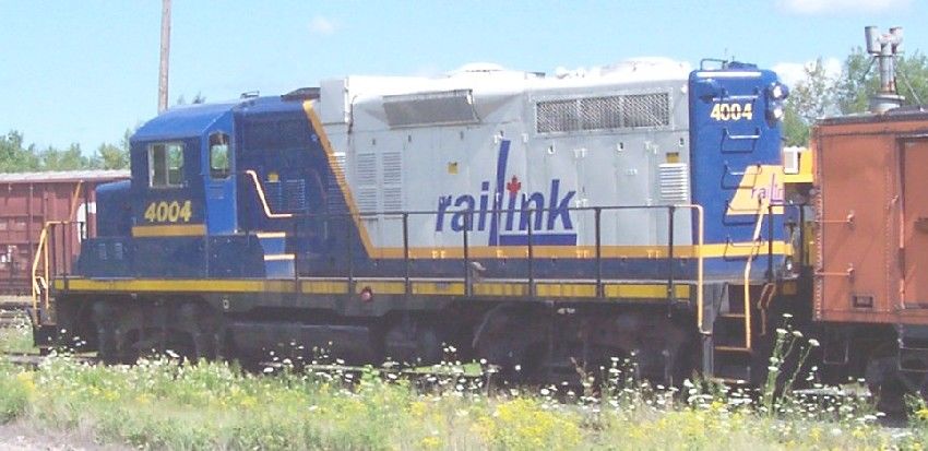 Photo of Railink Canada GP 9 at Stellarton, Nova Scotia, August 2006