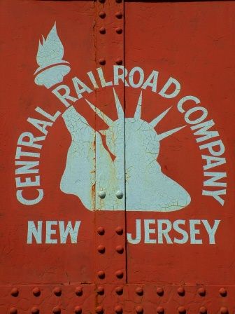 Photo of Central New Jersey Logo on Caboose at London, Ohio
