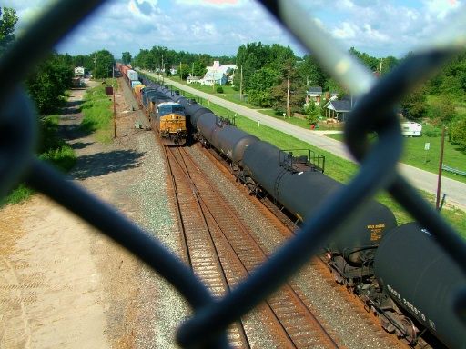Photo of CSX freights pass at speed at London, Ohio
