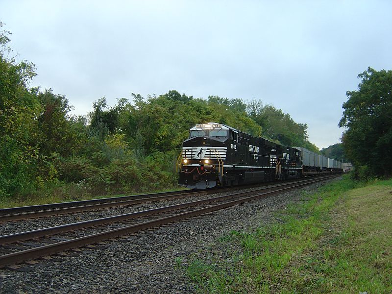 Photo of Clean NS locomotives