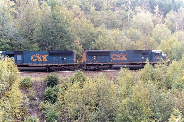 Photo of CSX from the keystone bridges in Chester