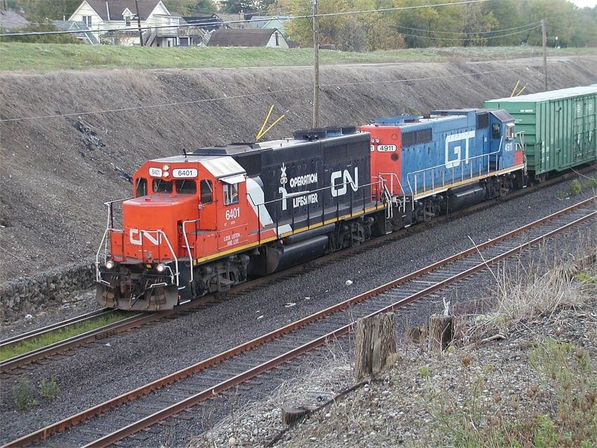 Photo of A GTW GP40 leads a train to Detroit from Windsor, Ontario
