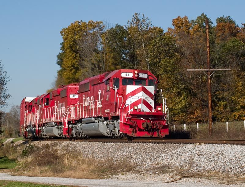 Photo of INRD SD40-2 #41,with train HWLVT, heads south for Louisville.