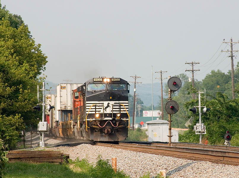Photo of NS 9432 is in charge of NS train 229 at Spring City, IL.