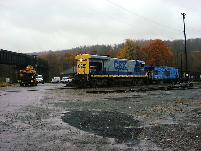 Photo of CSX 5910 on the S&C Sub at Rockwood, PA