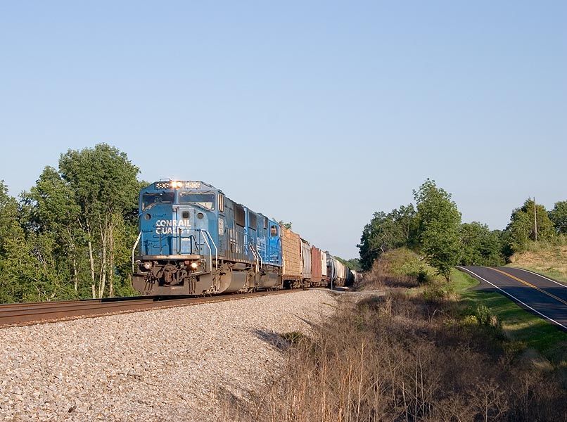 Photo of Still in CR paint, NS 6806 leads train 170 through Mason, KY.