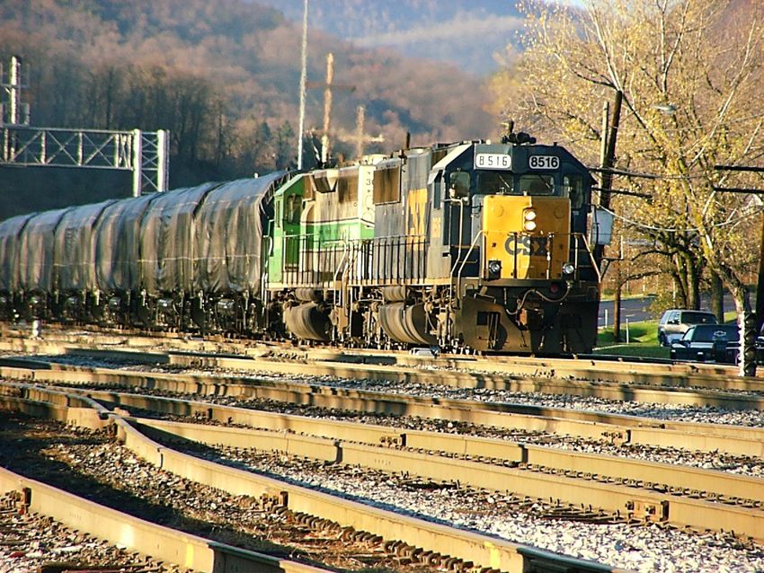 Photo of CSX 8516 Passes Safety Stop at Cumberland, MD With New GE C38Ach's