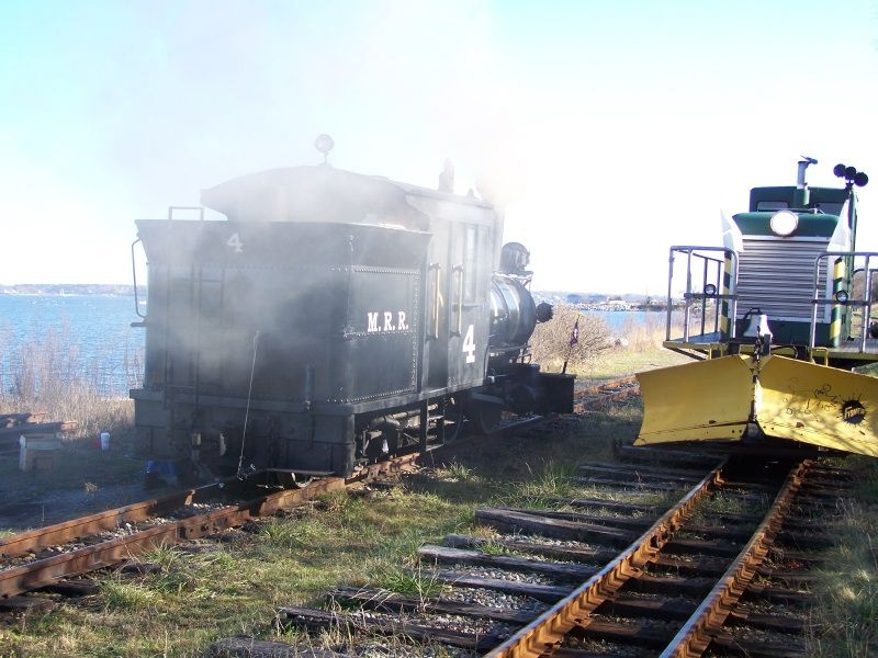 Photo of #1 leaves and heads east after towing #4 to fire-up