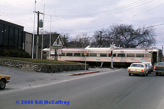 Photo of B&M Lexington Branch - RDC at Mill Street Crossing