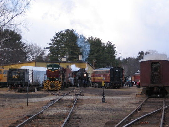 Photo of No. 7470 is turned at North Conway