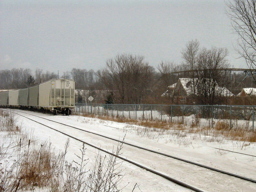 Photo of (Winter time) Cars on the siding of Brompton