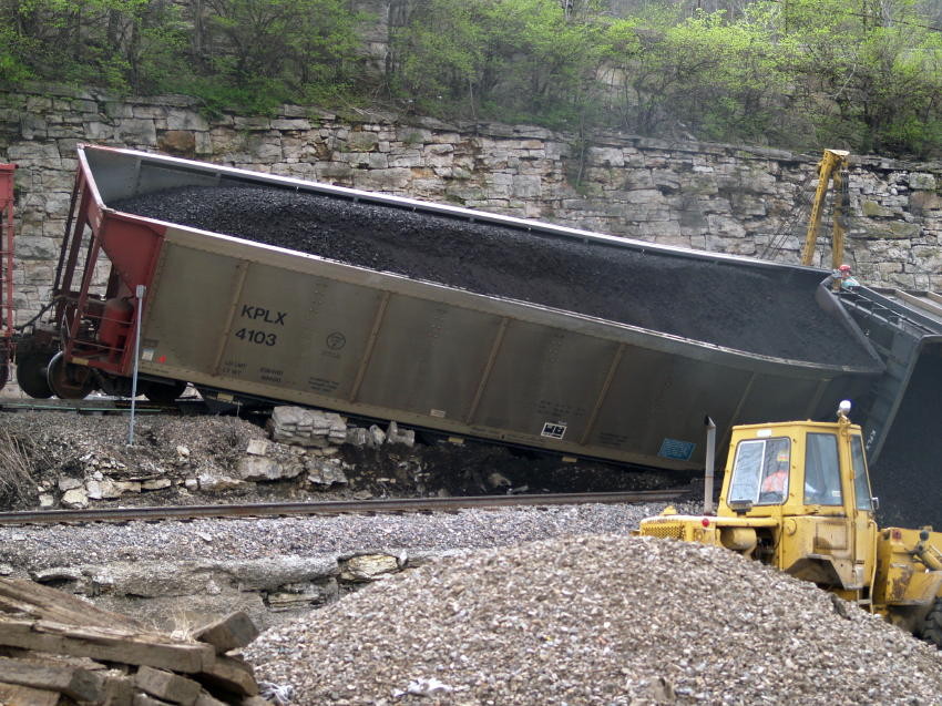 Photo of BNSF Coal Train Derailment - Photo #4