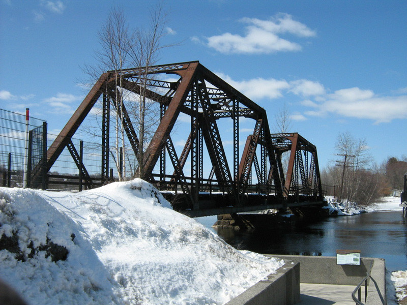 Photo of The Magog river bridge (picture 1)