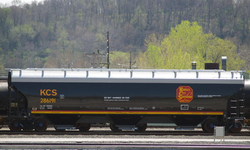 Photo of Brand new KCS covered hoppers