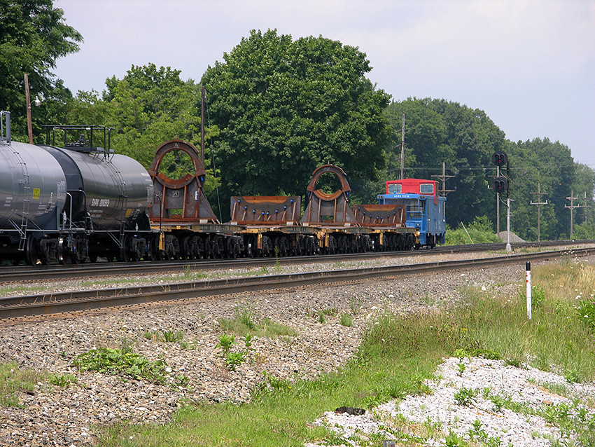 Photo of Empty Oversize Load cars