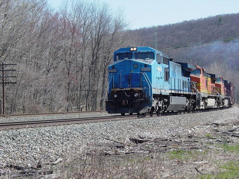 Photo of NS Train HO-7 Westbound