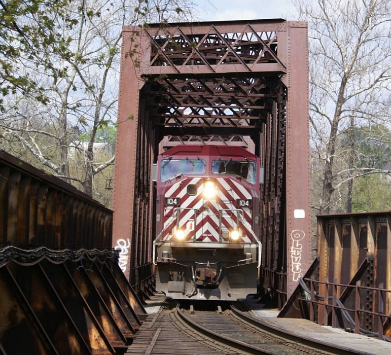 Photo of 38T crossing the Lehigh River
