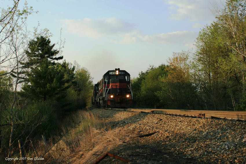 Photo of MEC 349 and 350 creep into Danville, ME with a short train.