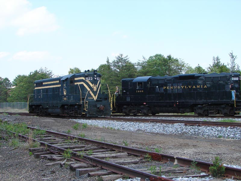 Photo of CNJ and PRR at Woodbine NJ