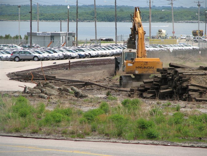 Photo of Rail rip-up at the port of Davisville