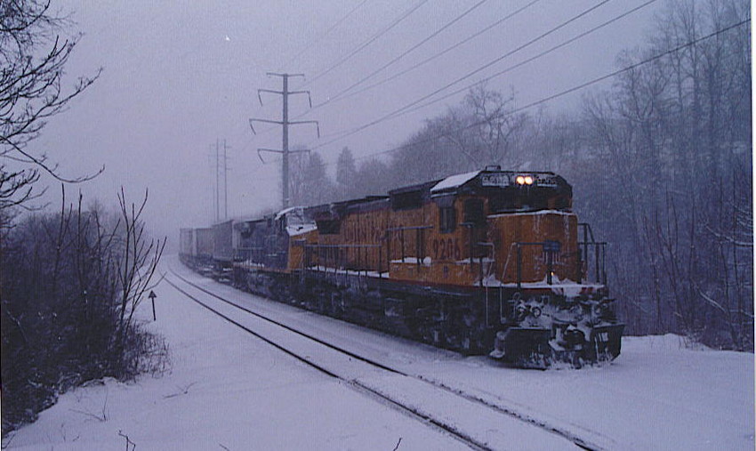 Photo of Q-111 waiting at Havertraw to head north in a blizzard