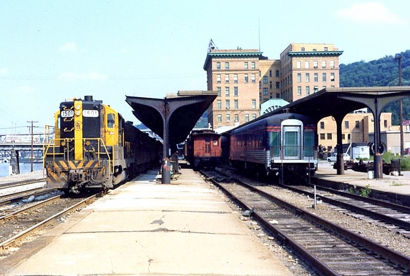 Photo of Pittsburgh & Lake Erie Station