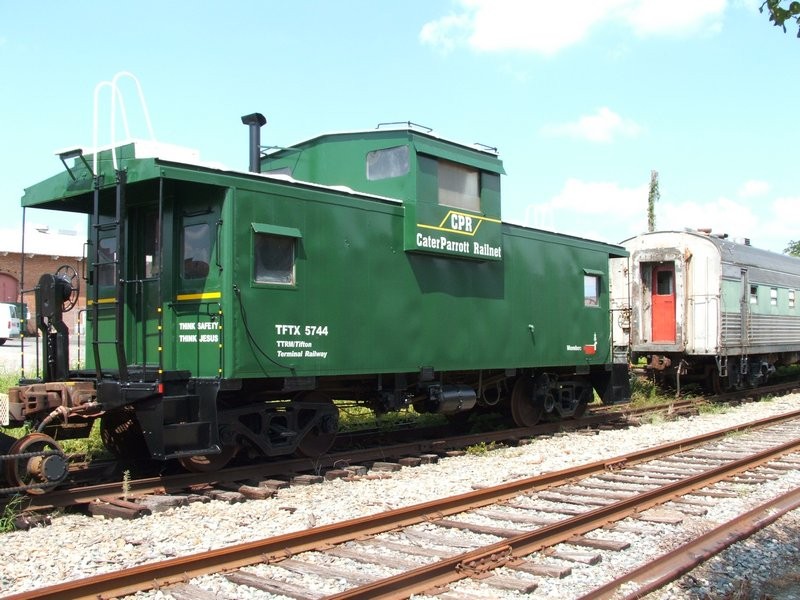 Photo of Caboose Tifton Terminal Railway #5744