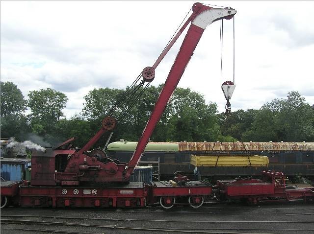 Photo of Steam crane in action at Wansford shed.
