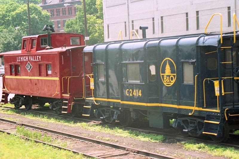 Photo of Caboose Hunt: Lehigh Valley, B&O