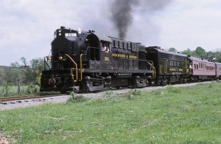 Photo of W&W 1985 Excursion with #351 & #97C