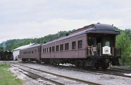 Photo of Winchester & Western 1985 Excursion Consist