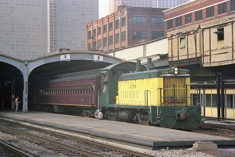 Photo of C&NW #1218 and the Overland 