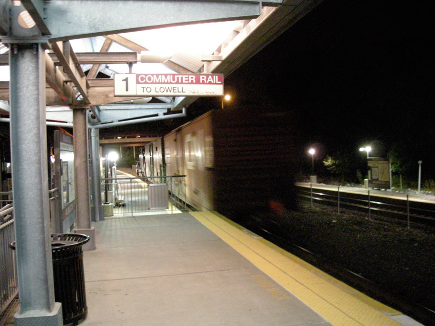 Photo of LOSA going through Wilmington Station, MA