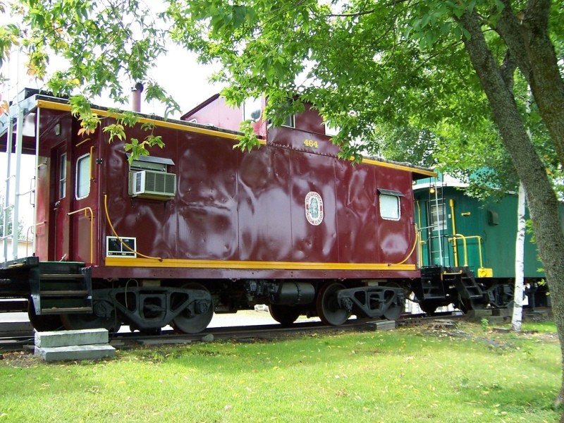 Photo of Winnipesaukee Scenic Railroad Caboose # 464