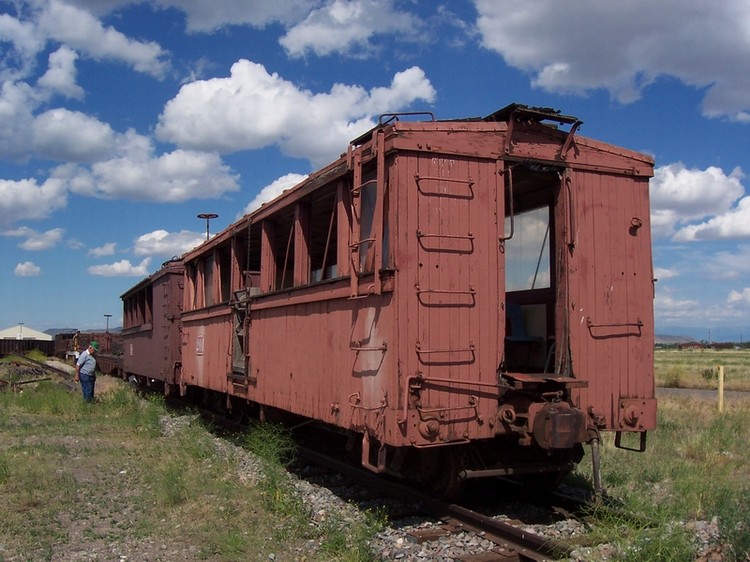 Photo of D&RGW boxcars