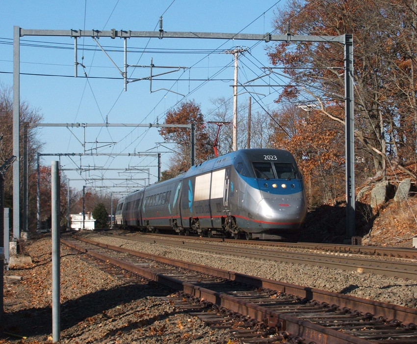 Photo of Acela 2623 Eastbound at Clinton